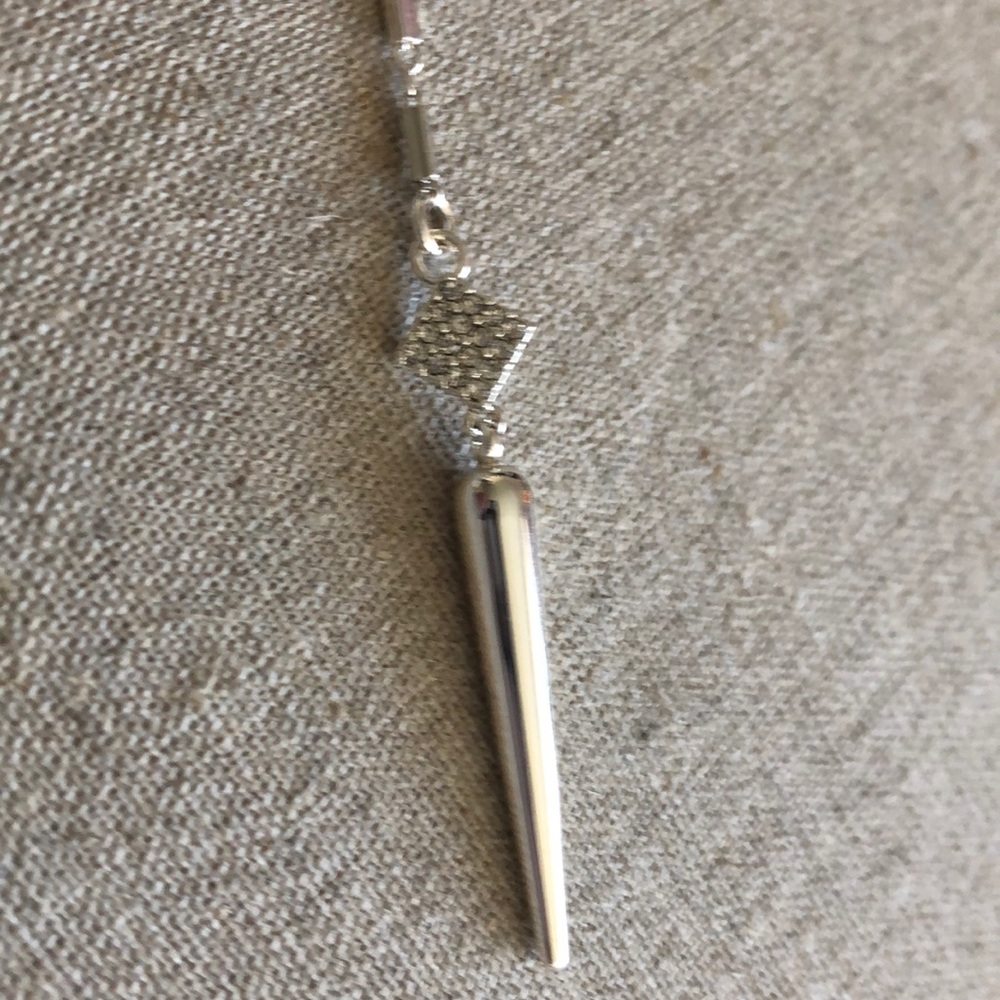 Stella and Dot Bianca Lariat Necklace - Picture 3 of 8